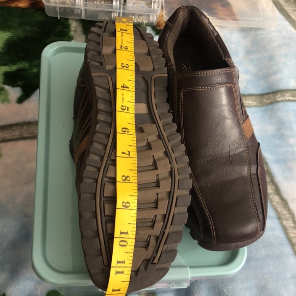 Man shoes. Size 9 ( Euro 42 ). Brown leather with some suede details. Great look - Picture 9 of 12